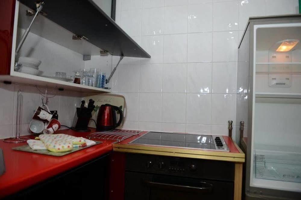 F3 2 Bedroomed Town House - Free Parking - Super 150 Mbps Wifi Near Gavin N Stacey Film House - 1 Free Dog Allowed Barry Exterior photo